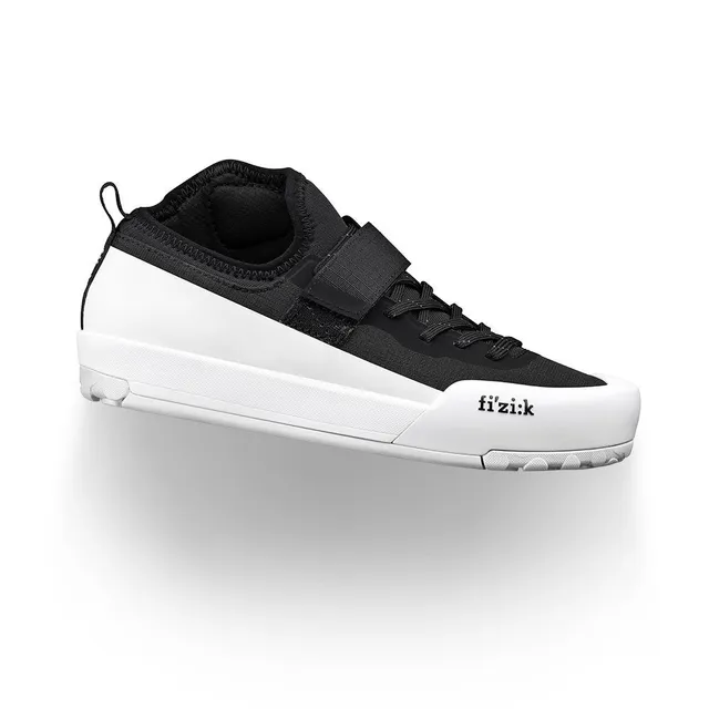 Fizik Gravita Tensor Flat chaussures VTT plates