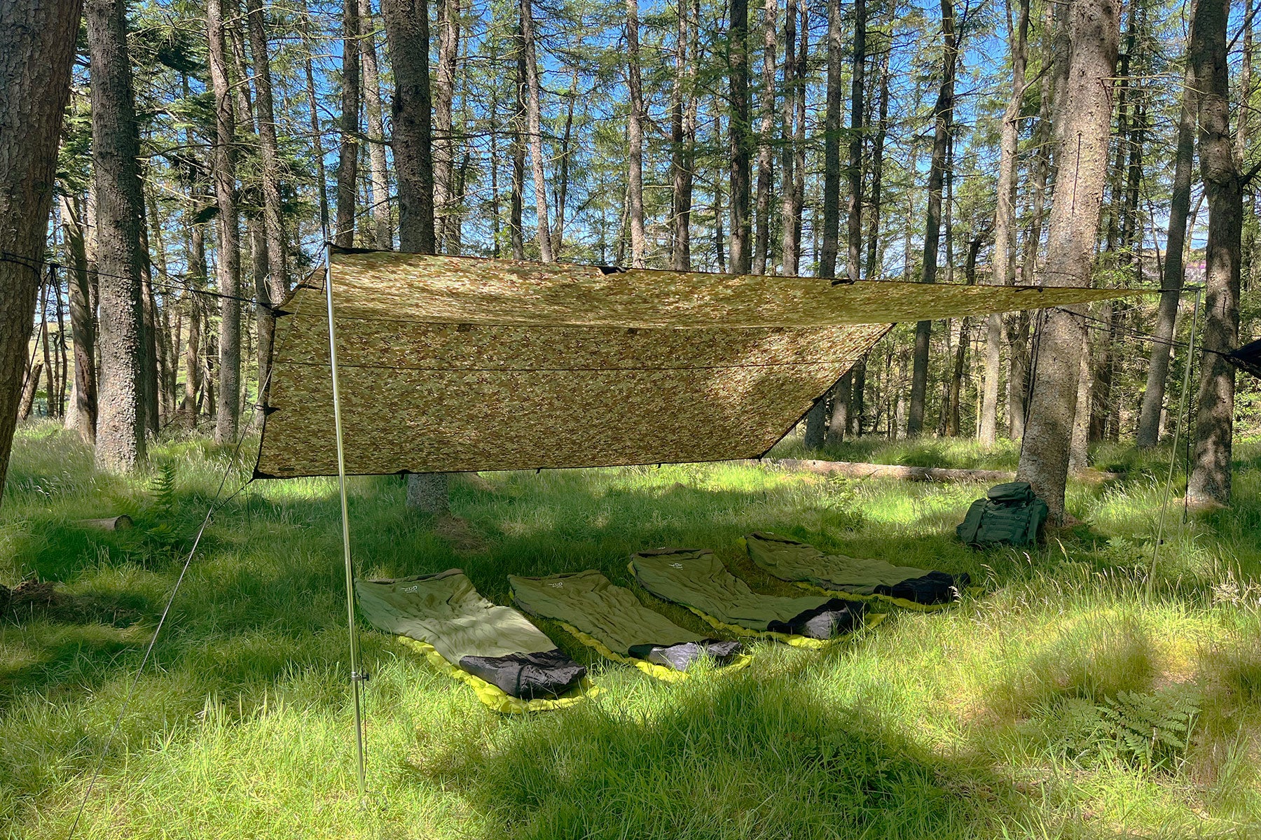 DD Tarp 4x4 bâche camping groupe multicam MC