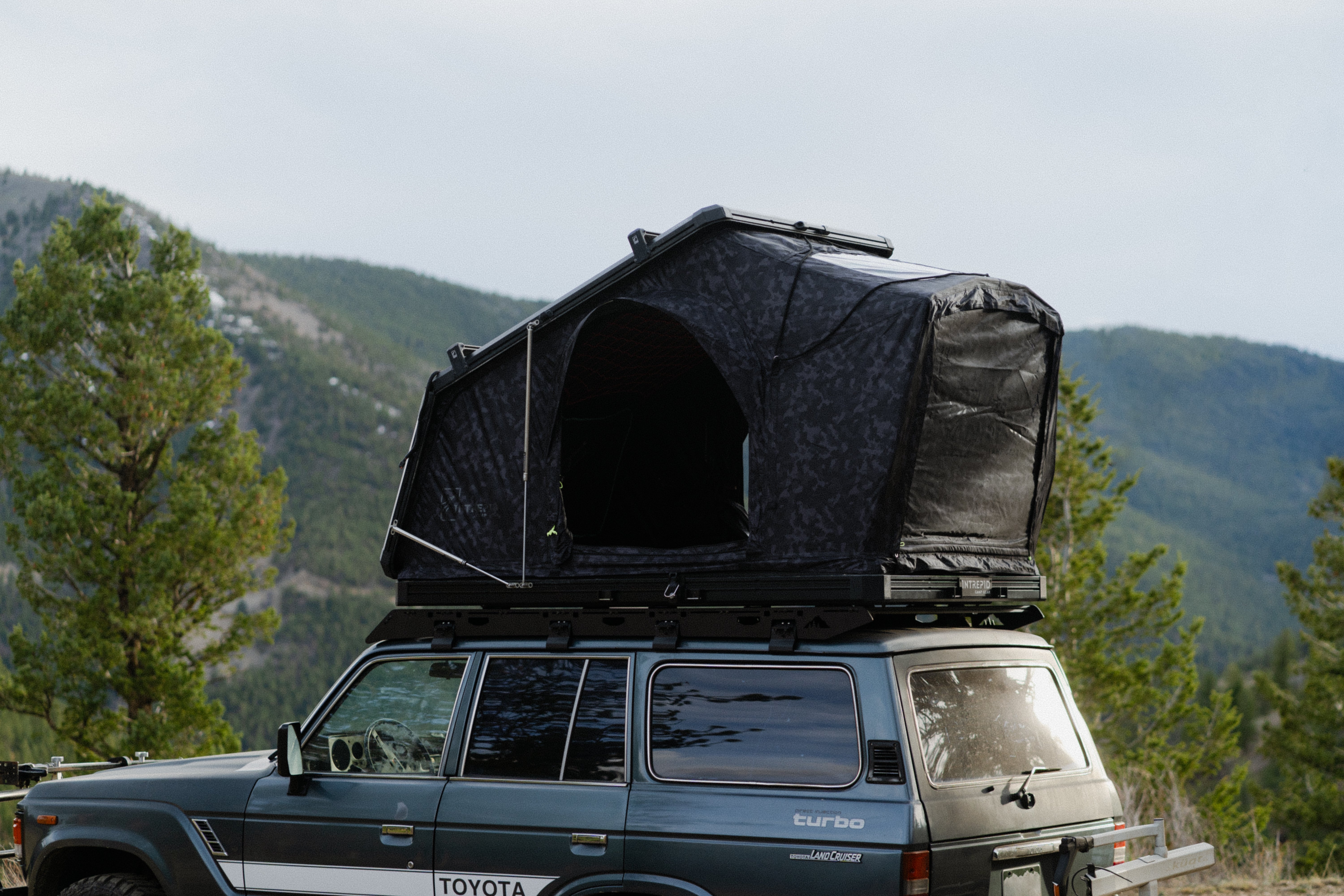 Intrepid GEO 2.5 Pro tente de toit 2 places Black