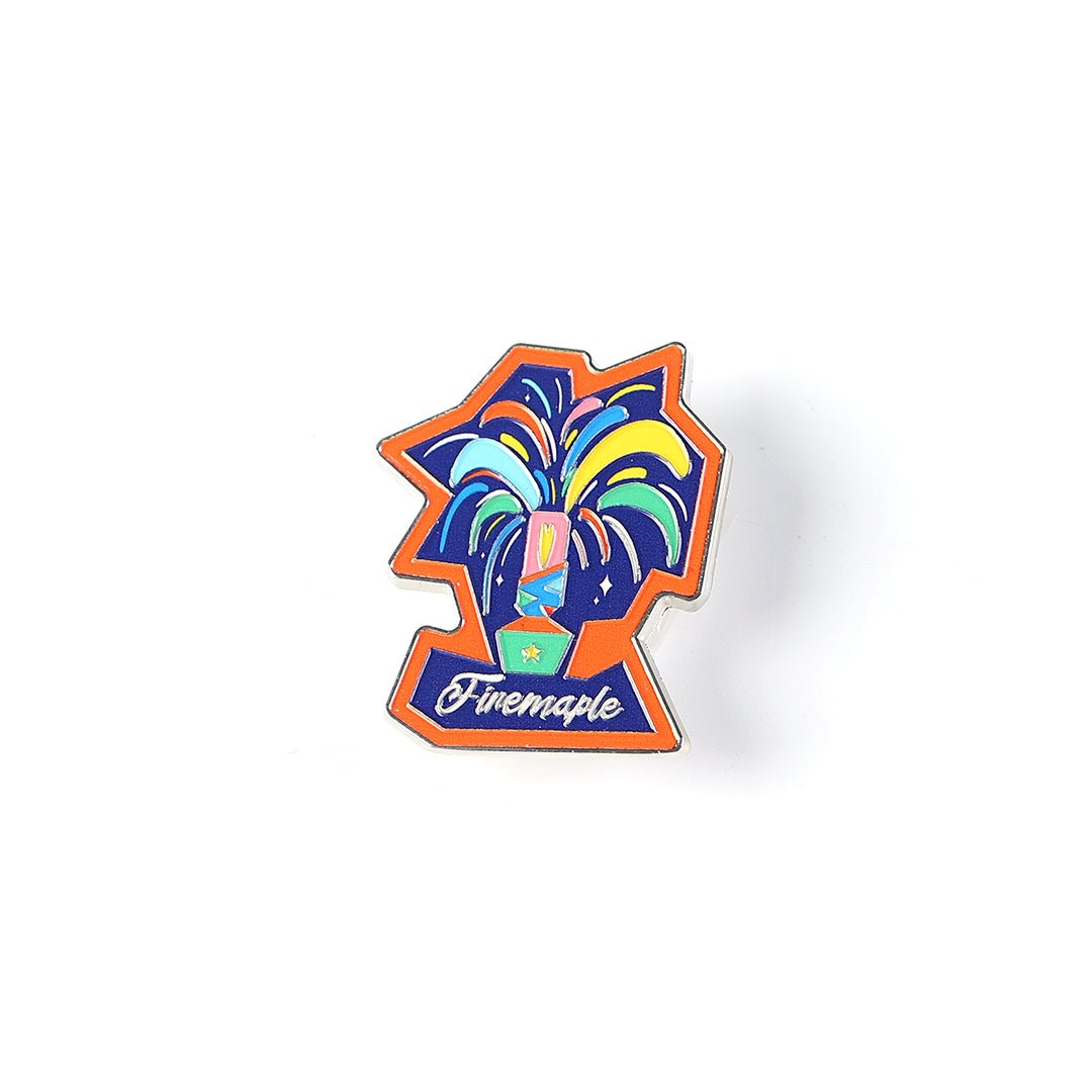 FireMaple Adventure Badge pin émail lanterne collector