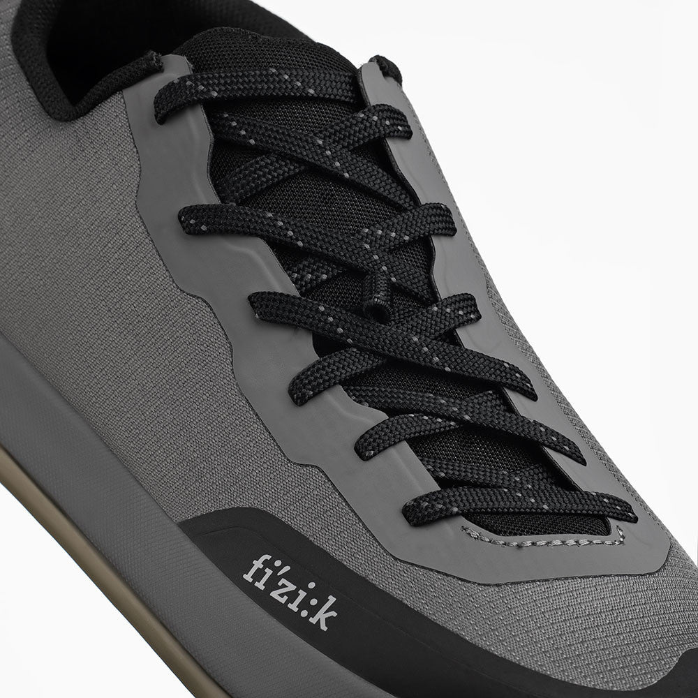 Fizik Gravita Versor Flat chaussure VTT flat lacets