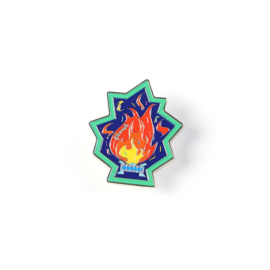 FireMaple Adventure Badge pin émail lanterne collector