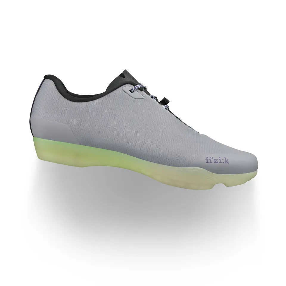Fizik Beat chaussures vélo route lacets cales 2 vis