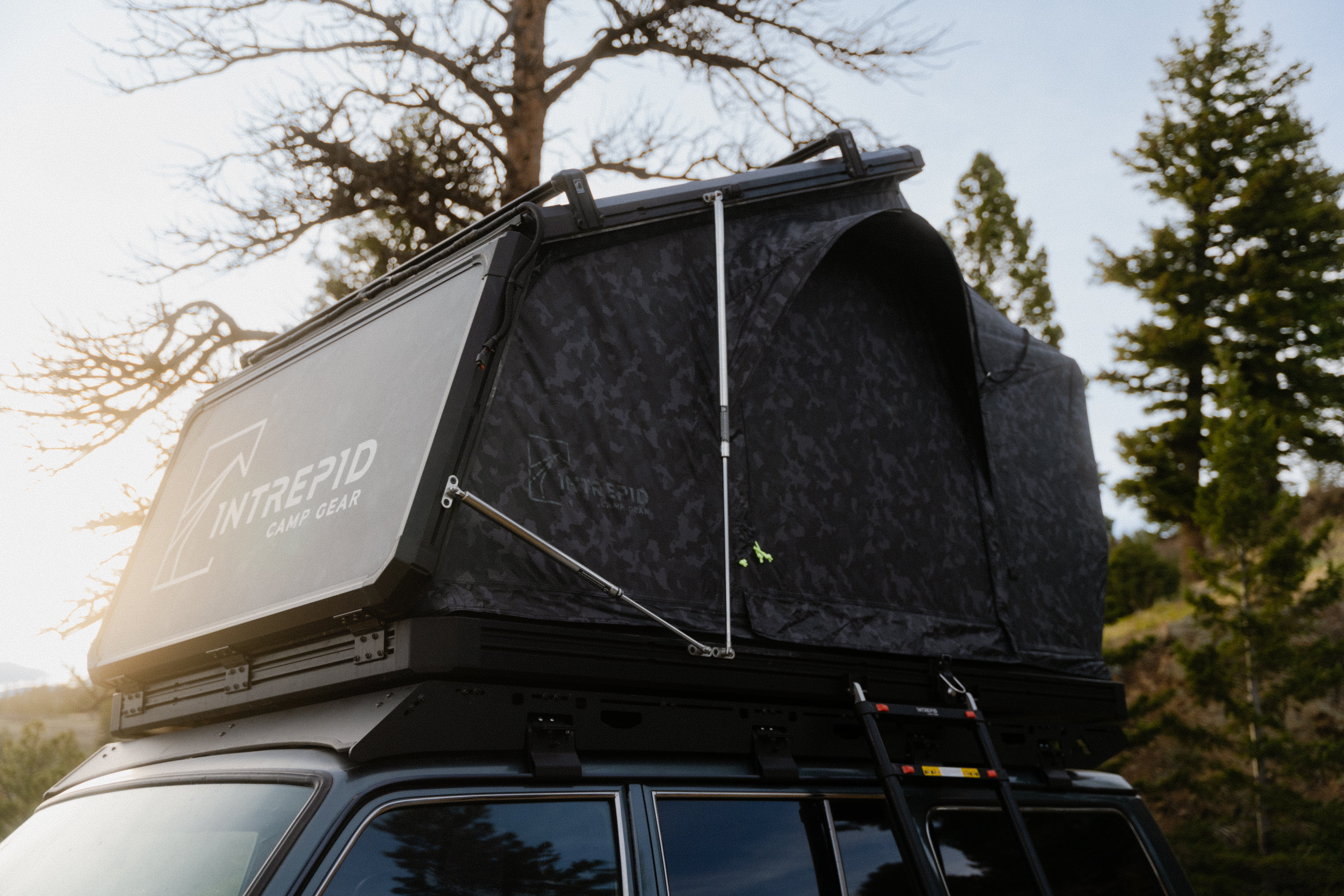 Intrepid GEO 2.5 Pro tente de toit 2 places Black